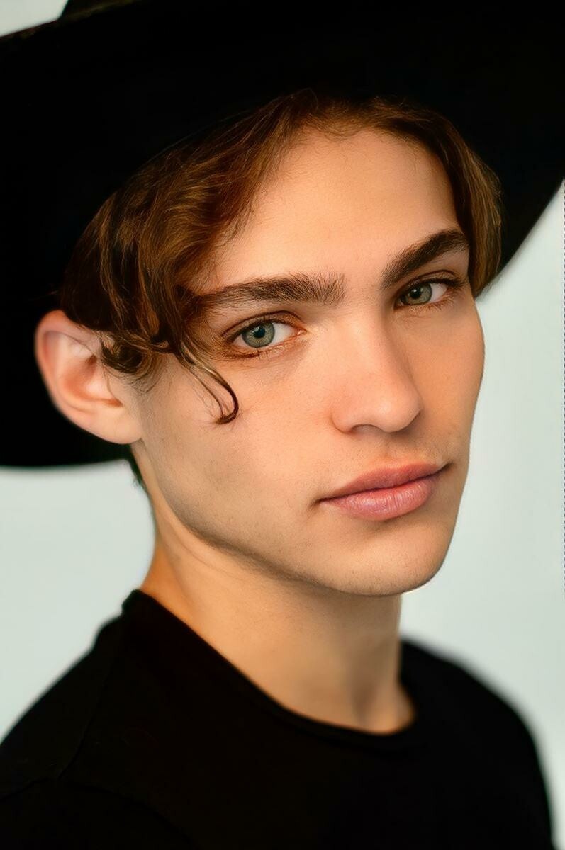 Model: Nico