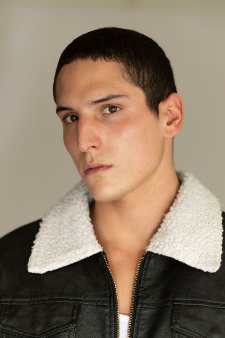 Model: Enrico