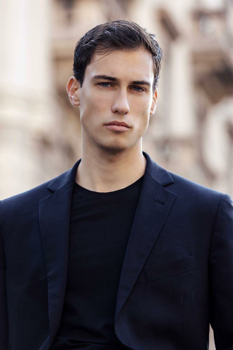 Model: Vincenzo