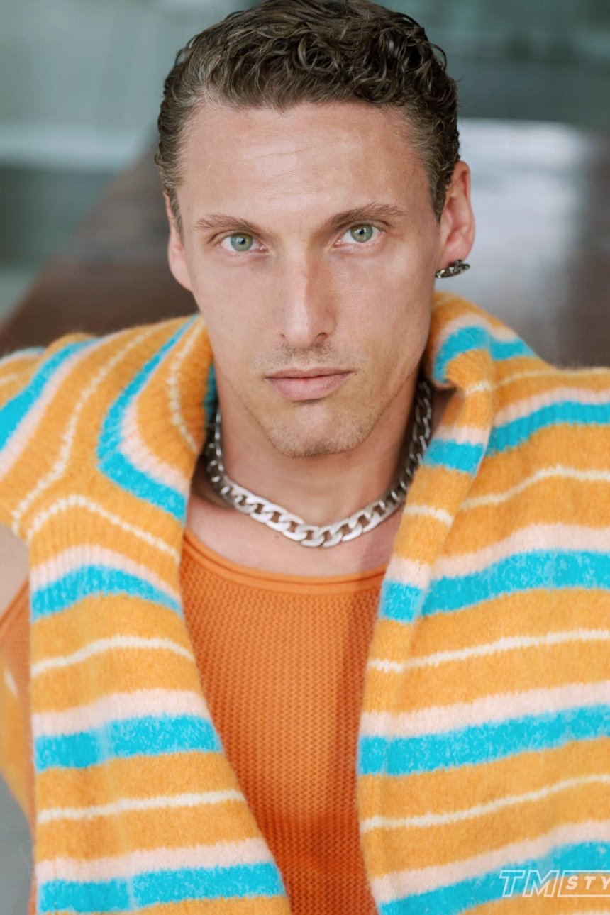 Model: GennaroL